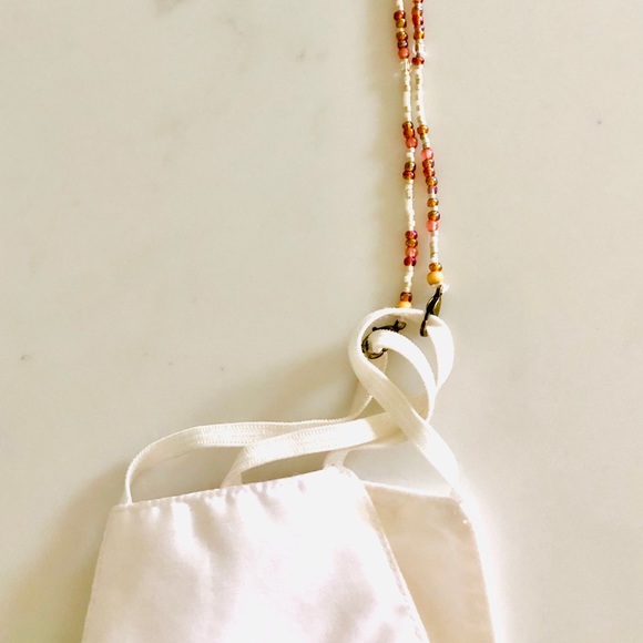 Hand Beaded Delicate Face Mask Chain Bead Necklace - Picture 5 of 13